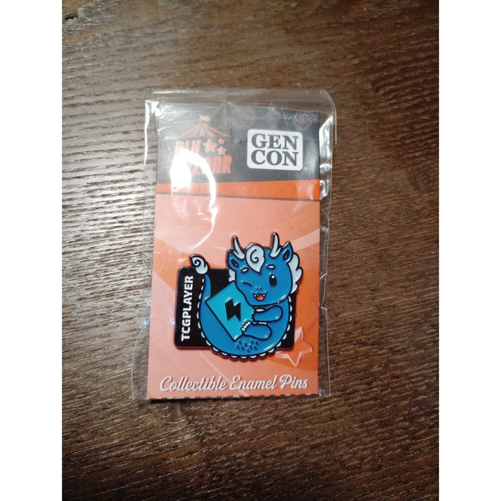 Enamel Pingen Con tcg player pin dragon